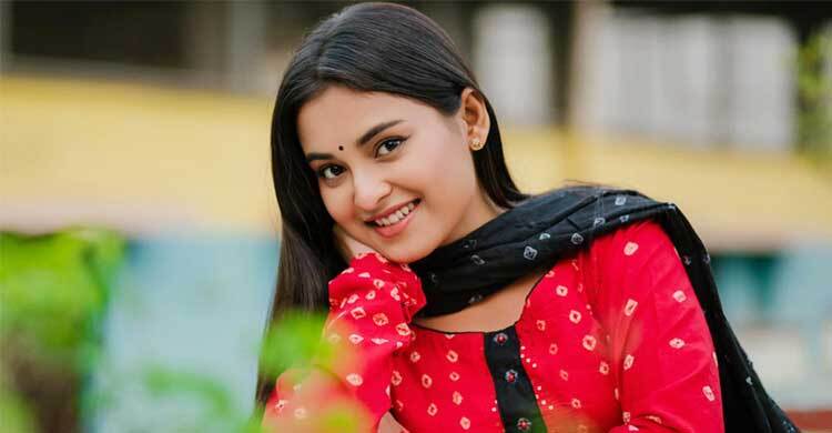 শুটিংয়ে গুরুতর আহত তটিনী